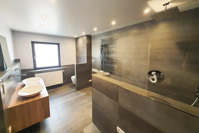 Badsanierung & fugenlose Oberflächen